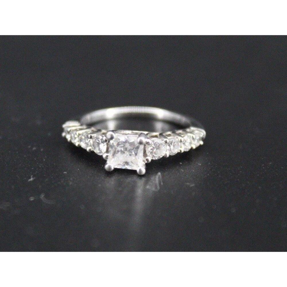 Sterling Silver 925 ladies CZ Princess cut Engagement Ring Promise Ring Size 5.5